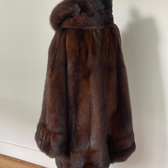 SOLD:Spectacular designer Mink coat with detailing on cuffs and shoulder. Size L - Picture 2 of 15